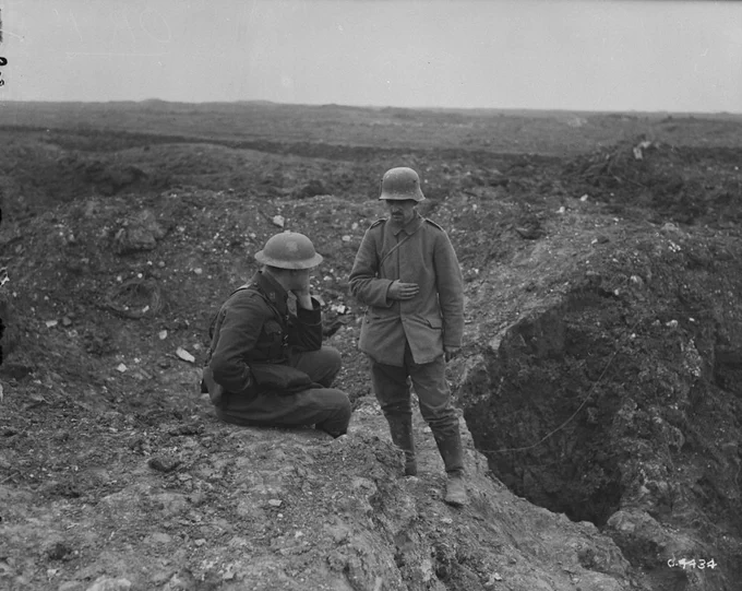 Canada. Dept. of National Defence/Library and Archives Canada/ 004333-v8