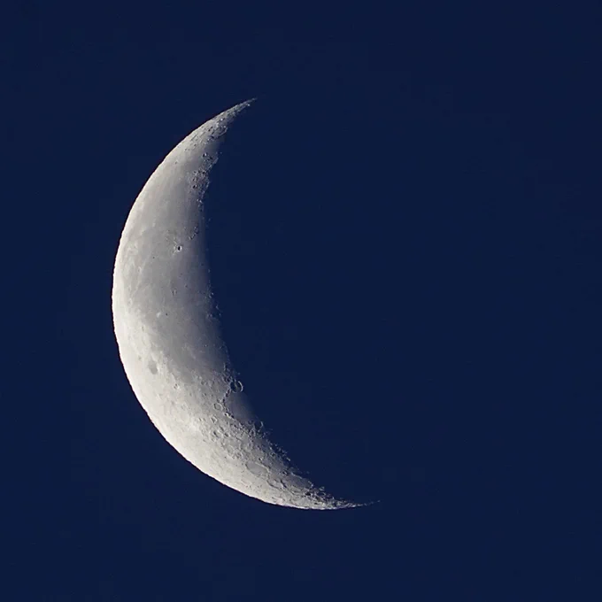 25% Waning Crescent Moon above #Manhattan New York City on May 12, 2026 by A.K., WorldTimeZone #moon #todaymoon #CrescentMoon