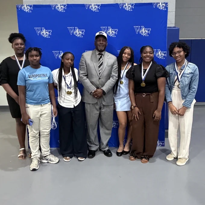 girls basketball team photo