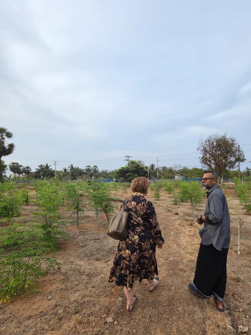High Commissioner, Isabelle Martin tours the Canada-Batticaloa Friendship Farm.