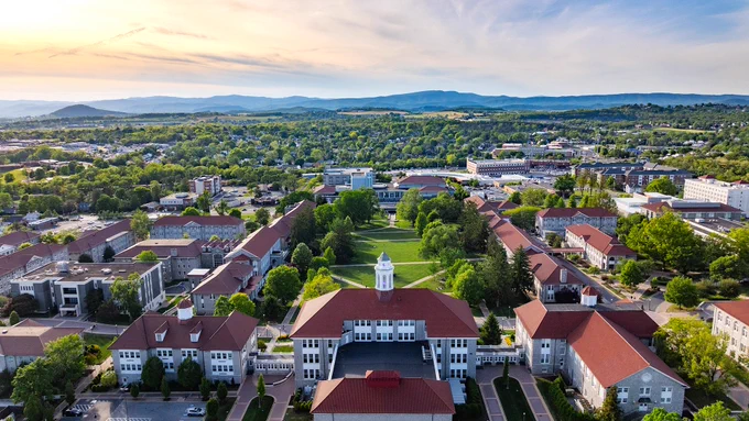 Photo of the sunset over the JMU Quad. 