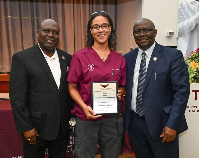 Outstanding Student Experience Award DAFRS: Kimberly Braxton SANS end of the year awards. 
