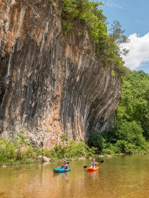 Echo Bluff State Park