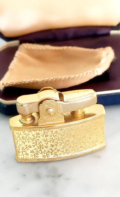 https://www.rubylane.com/item/2239412-7177