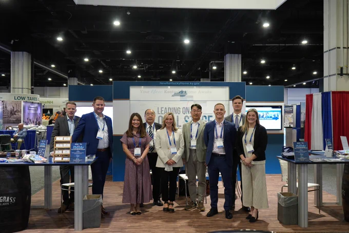 CED at SelectUSA posing