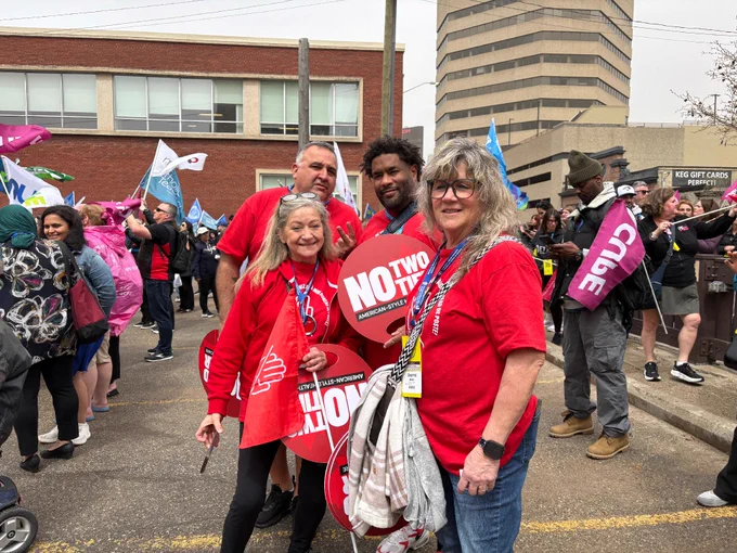 CUPW delegates at the 31st Constitutional Convention of the Canadian Labour Congress, Winnipeg, Manitoba #CLC2026 #CUPWCLC2026

Délégation du STTP à la 31e assemblée générale du Congrès du travail du Canada à Winnipeg (Manitoba) #CTC2026 #STTPCTC2026