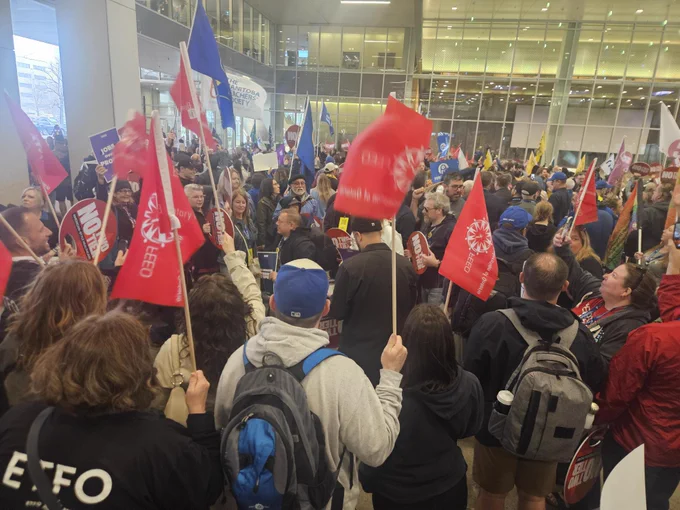 CUPW delegates at the 31st Constitutional Convention of the Canadian Labour Congress, Winnipeg, Manitoba #CLC2026 #CUPWCLC2026

Délégation du STTP à la 31e assemblée générale du Congrès du travail du Canada à Winnipeg (Manitoba) #CTC2026 #STTPCTC2026