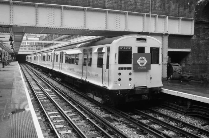 The farewell tour R Stock stands at Gloucester Road westbound District Line platform before the station was rafted over