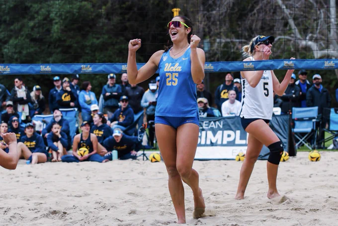 Lexy Denaburg celebrates