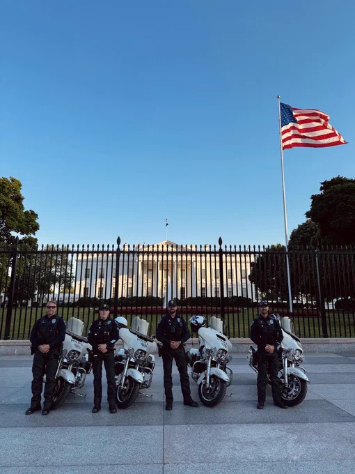 Officers in front of the White House