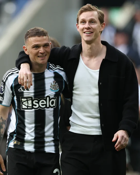 Kieran Trippier and Emil Krafth together on the lap of honour. 