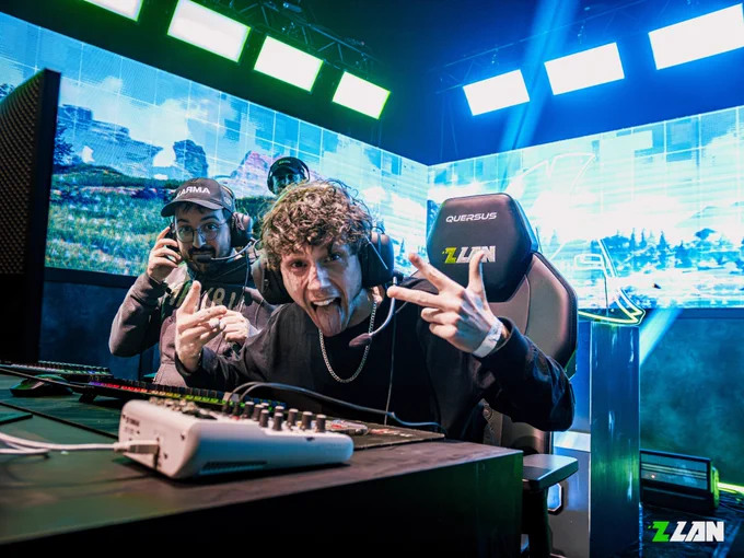 Étoiles et Kennystream sur scène lors de la finale de la ZLAN 2026