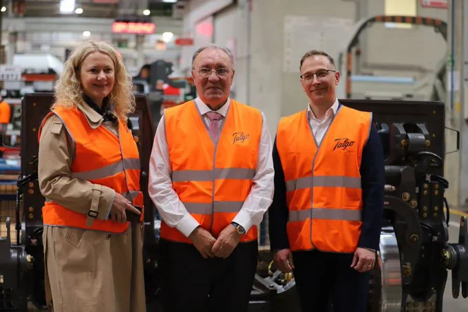 From left to right: Kristina Meidė, LTG Link CEO; Jose Antonio Jainaga, Talgo chairman; Roderikas Žiobakas, Deputy Minister of Transport and Communications of Lithuania.