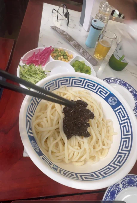 zhajiangmian