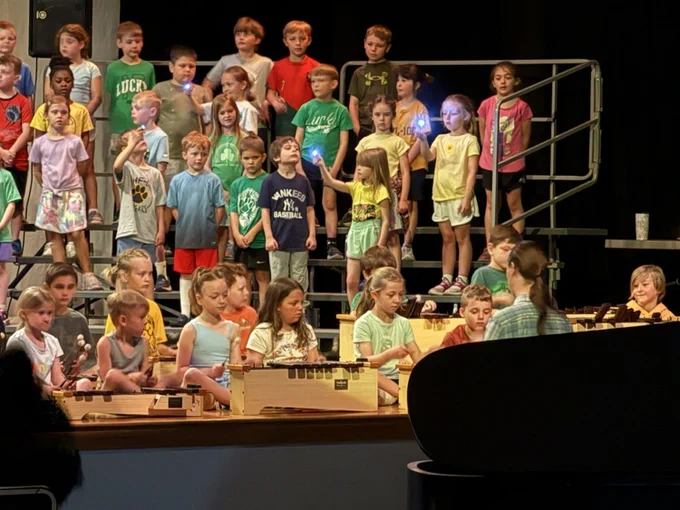 1st grade dress rehearsal  