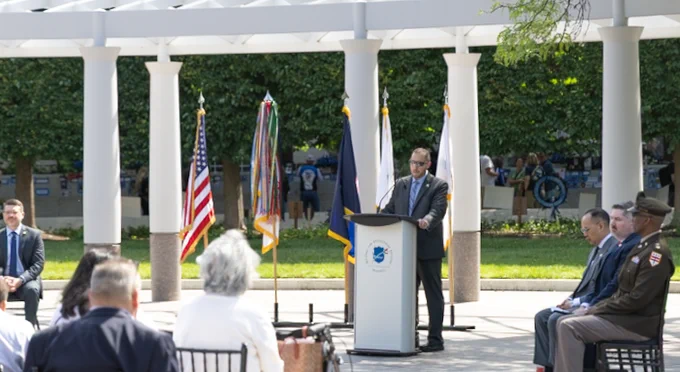 Director L. Scott Moreland provides remarks during the CID wreath laying ceremony in rememberance of the fallen CID Special Agents.
