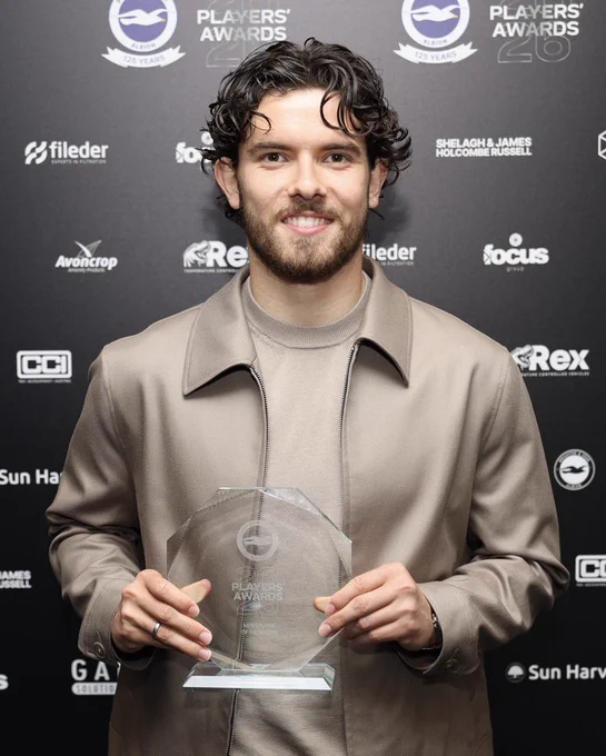 Ferdi with his Player of the Season award!