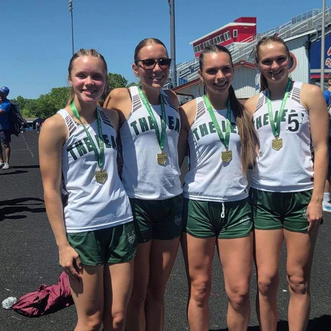 Girls relay team