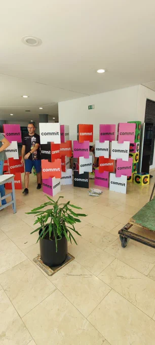 Colocando los cubos de commit conf