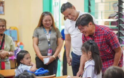 President Ferdinand R. Marcos Jr. and Education Secretary Sonny Angara meet with public school learners in this undated photo. The Department of Education (DepEd) on Wednesday (Jan. 7, 2026) reported that the implementation of the Academic Recovery and Accessible Learning (ARAL) Program has significantly boosted the performance of struggling learners in the country. (Photo courtesy of DepEd)