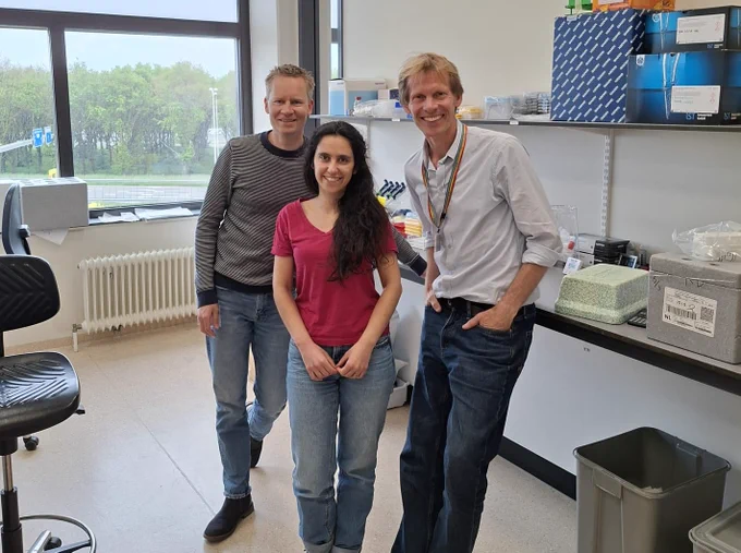 From left to right: PI Jorg van Loosdregt, first author Alejandra Bodelón and co-PI Bas Vastert