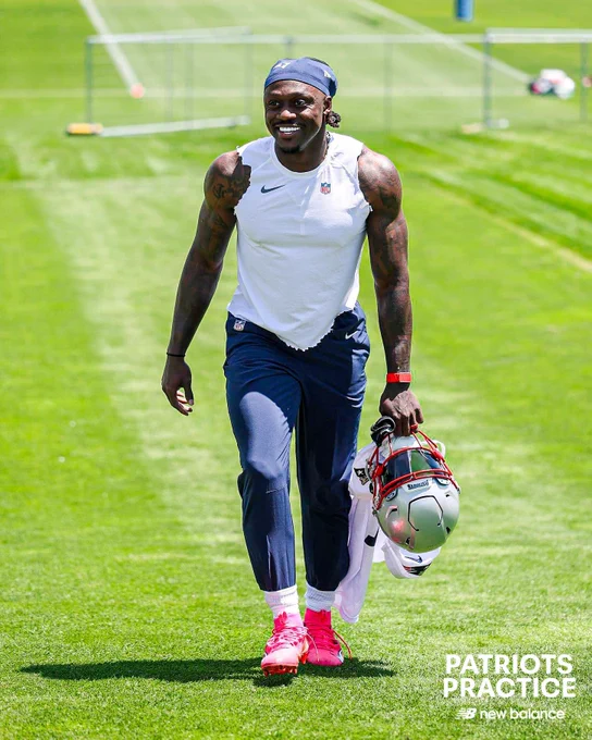 New England Patriots WR A.J. Brown