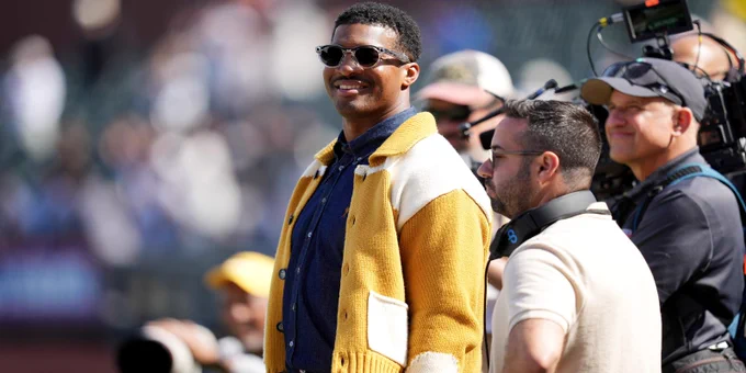 2015 #1 overall pick Jameis Winston delivers powerful message of unity