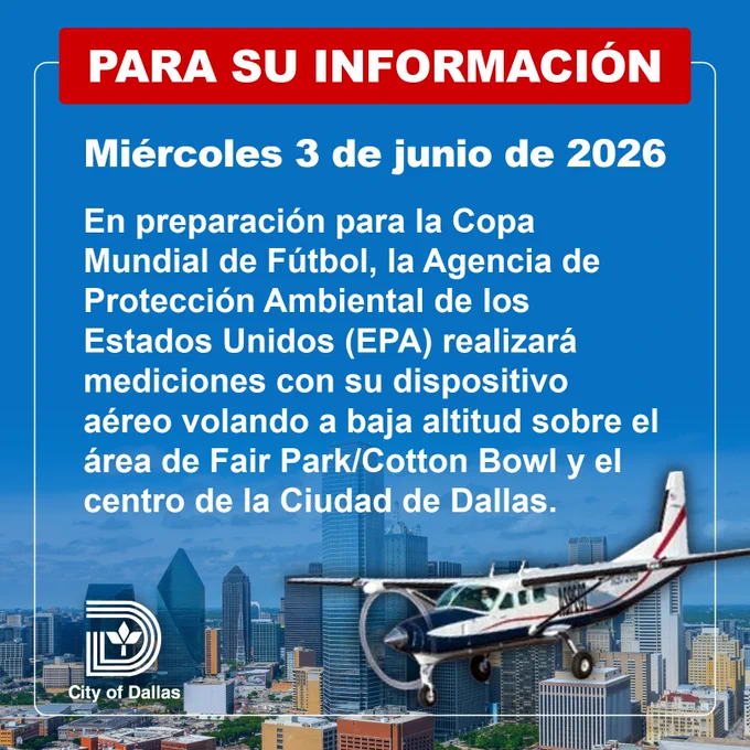 Una aeronave pequeña sobrevuela a baja altura el centro de Dallas para el anuncio de un estudio de la EPA el 3 de junio de 2026, previo a la Copa del Mundo.