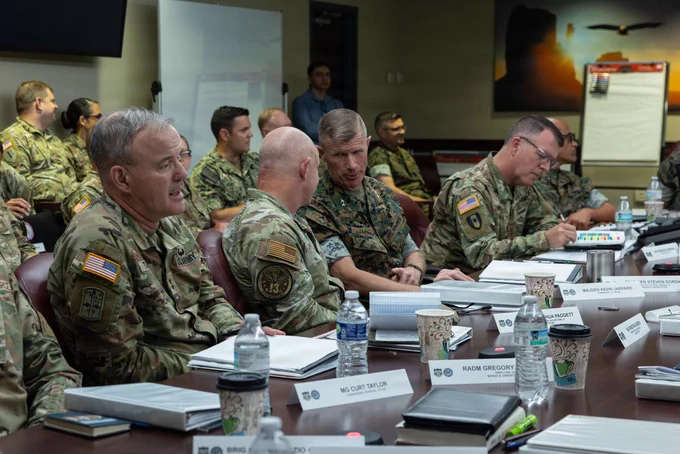 On Monday June 1st, 2026, General Gregory Guillot , Commander, North American Aerospace Defense Command and United States Northern Command, and General Francis Donovan, Commander, United States Southern Command, along with their respective teams, met at USNORTHCOM Headquarters in Colorado Springs, Colorado to discuss unity of collaboration. USSOUTHCOM and NORAD-USNORTHCOM members met to collaboratively build shared understanding of hemispheric threats, identify mutually beneficial opportunities, formulate cross-element integration imperatives, and recognize enabling requirements for each combatant command. This two-day engagement will strengthen professional relationships, improve information exchange, identify better ways to work together, and establish the intellectual foundation for unity of effort in defense of the Homeland. (DoW Photo by Thomas Paul).