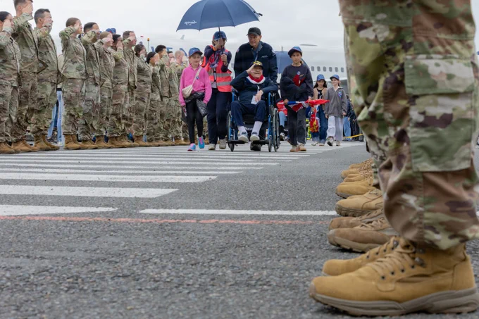 World War II veterans arrived at Deauville-Normandy Airport in France to attend D-Day 82nd anniversary events and pay tribute to those who served and sacrificed. \uD83D\uDCF8: Sgt. 1st Class Christopher Osburn