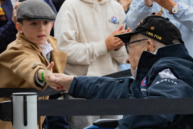 World War II veterans arrived at Deauville-Normandy Airport in France to attend D-Day 82nd anniversary events and pay tribute to those who served and sacrificed. \uD83D\uDCF8: Sgt. 1st Class Christopher Osburn