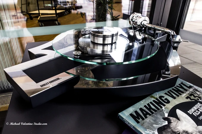 Project's Harley Davidson Turntable @ Vienna High End 2026... https://www.michaelvalentinestudio.com/hi_fi/highend_vienna_2026/index.php