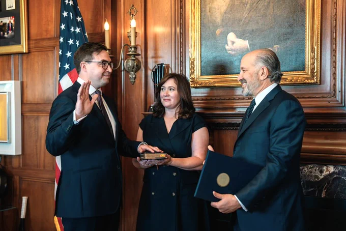 Photo of Assistant Secretary Steven Haines being sworn in