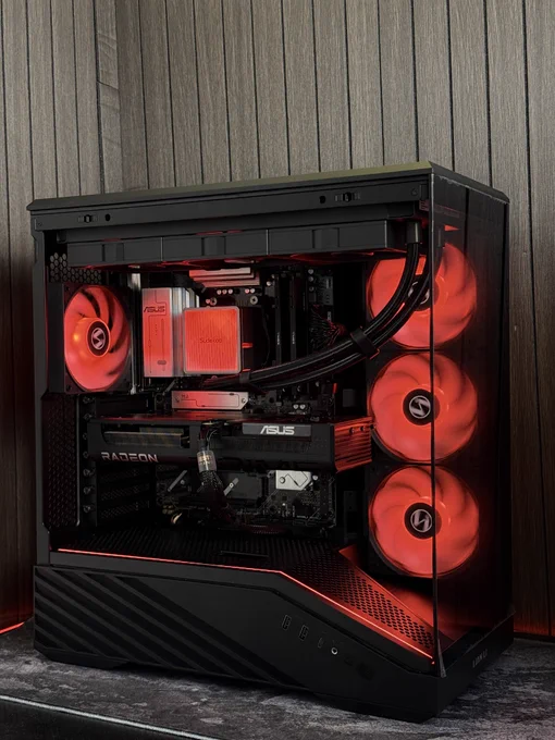 Ryzen 7 7800x3d 
Rx 9060 xt 16GB Asus Prime 
Asus B650E Max Gaming Wifi 
DDR5 32GB 16GBx2 G.Skill X5 6kmhz c36
1.5TB 
Nexaura 360mm 
Majesty 750w gold 
Lian li V100R