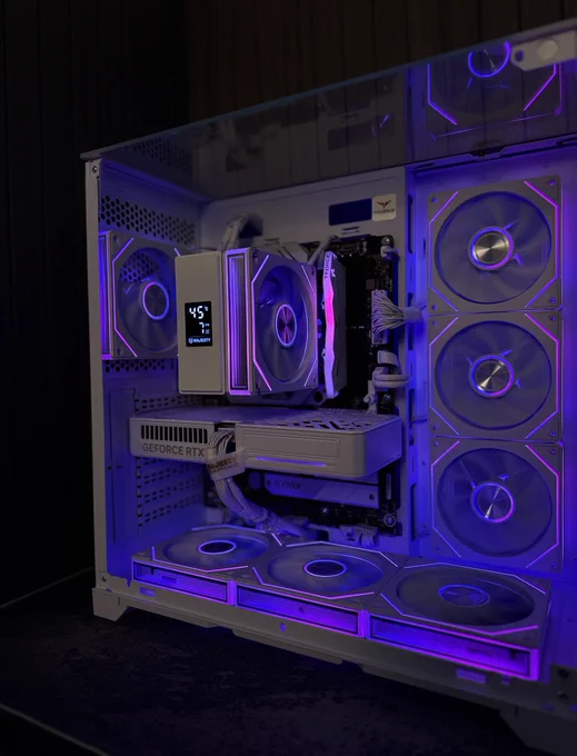 Ryzen 5 7500F 
RTX Palit 5060 TI 16GB 
Asus Rog Strix B650-A 
16GBx1 T-Force 6000mhz cl38
1TB
Majesty Digital Air cooler 
Majesty 750w bronze 
Majesty X Space