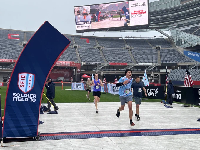 Runners crossing the finish line