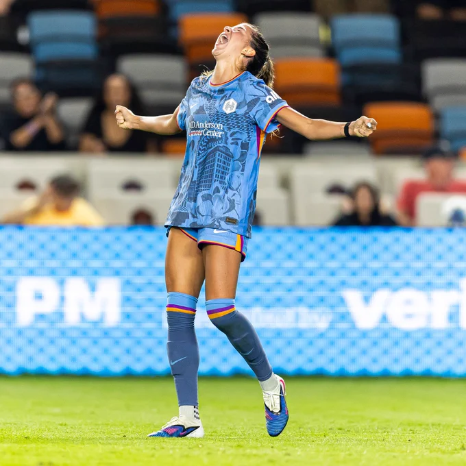 Maggie Graham celebrating goal