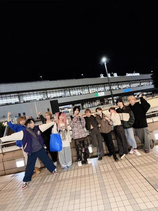 明日はフォーサウンドチームで、トリとトリ前頂きました！これもいつも応援してくれてる皆様のおかげです！この誇りを胸に明日もぶちかましてきます！！