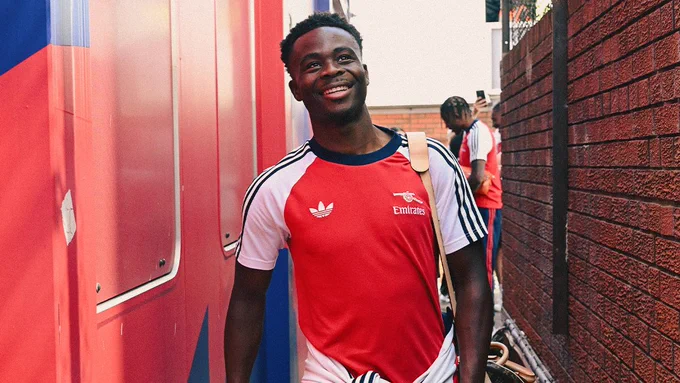 Bukayo Saka arrives at Selhurst Park.