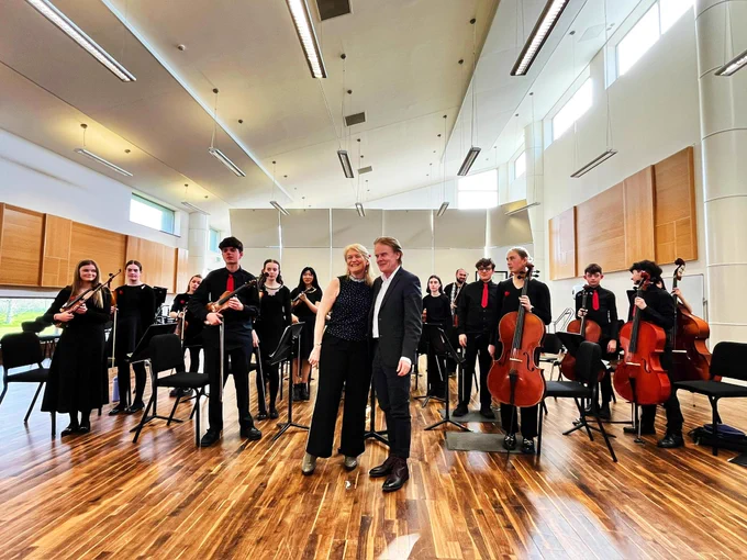 Mairseáil Rígh Lir / King Lir’s March by Patrick Cassidy will be included in the Next Generation Afternoon Concert with Ceol na Mara Chamber Orchestra at the Killaloe Music Festival next weekend.
Performed by young musicians from local music schools, the concert celebrates the next generation of performers and the strength of music education in the community.

It is always meaningful to see Patrick’s music placed in the hands of young musicians, and we send warmest wishes to Oonagh Keogh, Ceol na Mara Chamber Orchestra, and all the performers for a wonderful concert.

📍 Killaloe Catholic Church, Killaloe
📅 Saturday 30 May
🕒 3.00 PM
Free admission

Photo: Patrick Cassidy with Oonagh Keogh and Ceol na Mara Chamber Orchestra, taken last year.
#PatrickCassidy #CeolNaMara #MairseailRighLir #KillaloeFestival #ClassicalMusic
