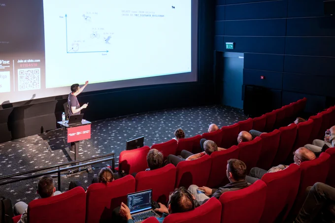Alejandro Duarte presenting "Beyond Keywords: Understanding how AI Vector Search Works"