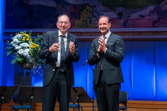 The German Mathematician Gerd Faltings being awarded The Abel Prize 2026 by H.R.H. Crown Prince Haakon. (Photo: Thomas Brun / NTB Kommunikasjon / The Abel Prize).