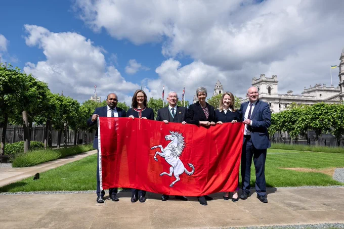 Kent Flag at Parliament