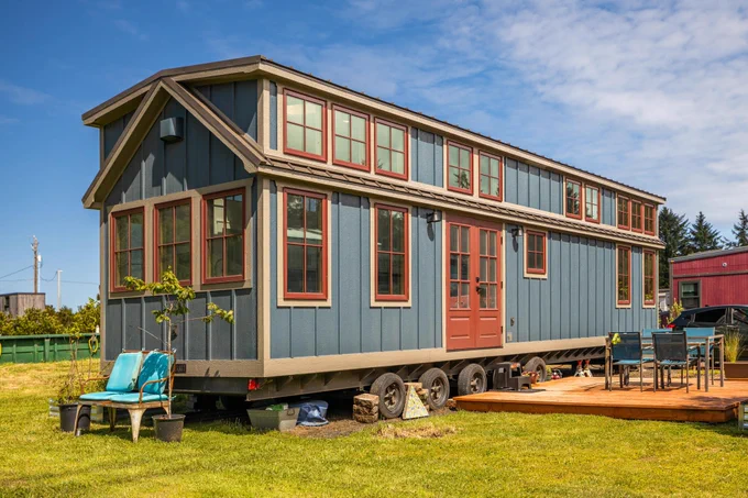 400 sq ft custom tiny home
