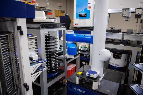 Robots and detection technologies