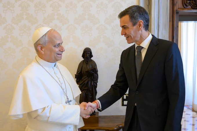 El presidente Pedro Sánchez subraya la sintonía con el papa León XIV ante desafíos globales