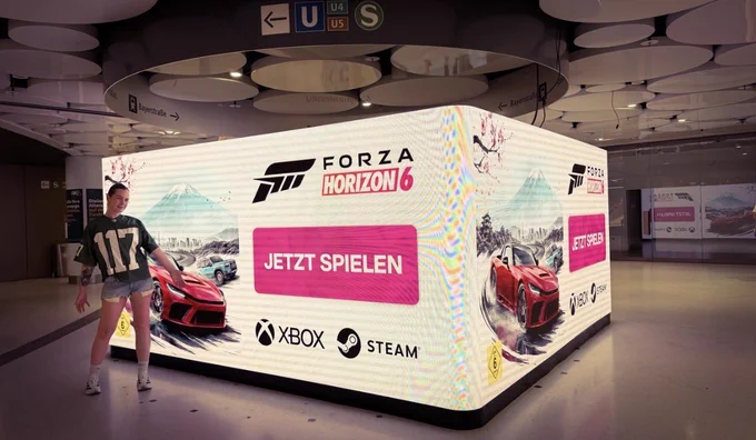 Forza Horizon 6 out of Home led Cube in Munich stachus