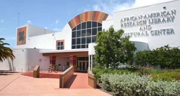 By Greater Ft. Lauderdale Convention and Visitors Bureau - http://www.sunny.org/listings/AFRICAN-AMERICAN-RESEARCH-LIBRARY-AND-CULTURAL-CENTER/2834/?fromMenu=2683&startrow=1, Public Domain, https://en.wikipedia.org/w/index.php?curid=42533158