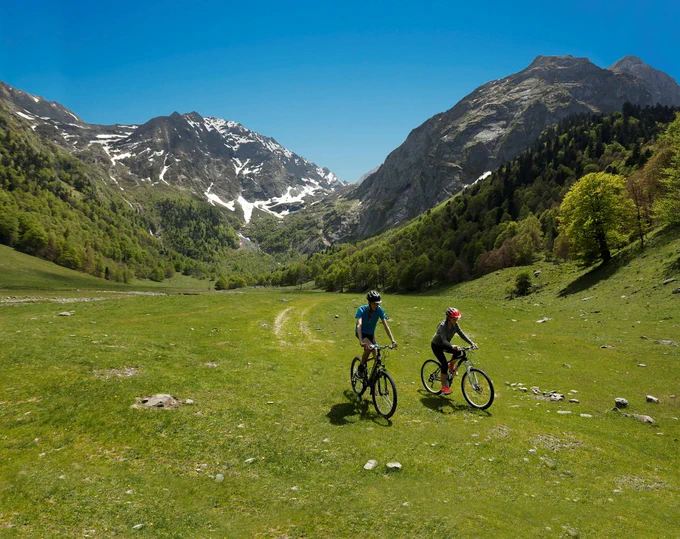 Vine a viure el cicloturisme al Pirineu i les Terres de Lleida! 🚴 
