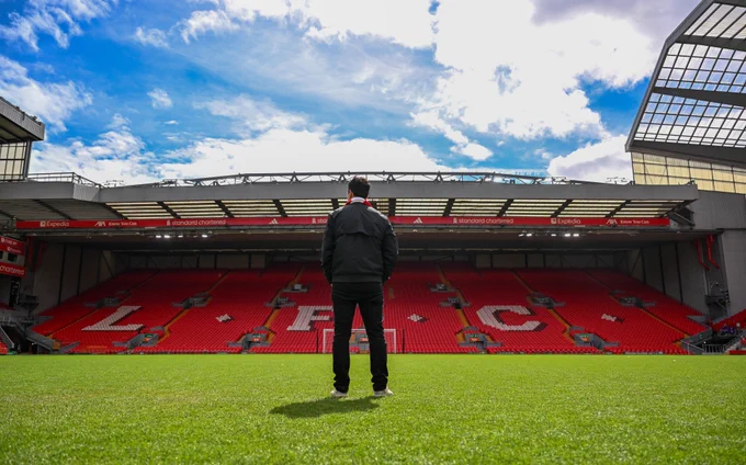 A picture of Andoni Iraola looking towards the Kop at Anfield